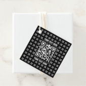 Étiquettes Cadeau Code QR promotionnel (modifiable) plus motif de lo (En situation)