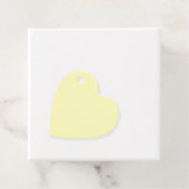 Étiquettes Cadeau Coeur jaune pâle (En situation)
