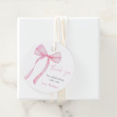 Étiquettes Cadeau Coquette Bow rose Premier anniversaire (En situation)