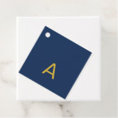 Étiquettes Cadeau Couleur Or & Bleu Monogramme Initial Professionnel (En situation)