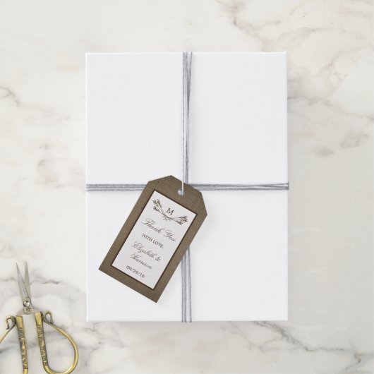 Étiquettes-cadeau Country Rustic Monogramme Branche & Mariage Burlap (Avec de la ficelle)