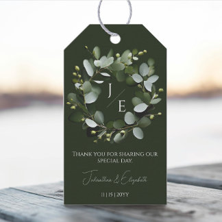 Étiquettes-cadeau Couronne Monogramme Eucalyptus moderne | Vert Fonc