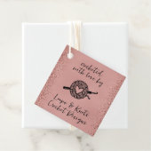 Étiquettes Cadeau Crocheté avec Carré d'amour (En situation)