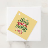 Étiquettes Cadeau Croire en la typographie de Noël magique (En situation)