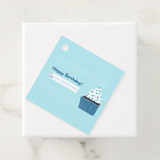 Étiquettes Cadeau Cupcake d'anniversaire bleu (En situation)
