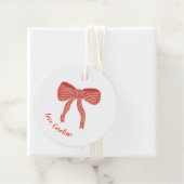 Étiquettes Cadeau Custom Red Bow Personalized Valentine's Day  (En situation)
