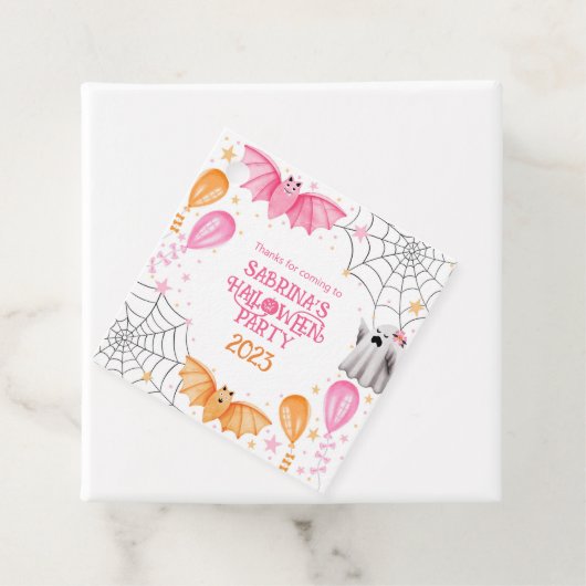 Étiquettes Cadeau Cute Bats et Fantômes Pastel Halloween Party (En situation)