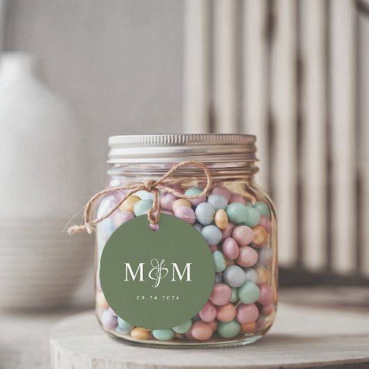 Étiquettes Cadeau Deep Sage Green Monogram Ampersand Script Wedding