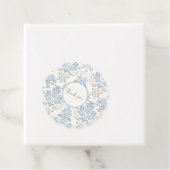Étiquettes Cadeau Design de défilement bleu et gris (En situation)