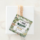 Étiquettes Cadeau Dinosaures de verdure Jurassic Boy Fête d'annivers (En situation)