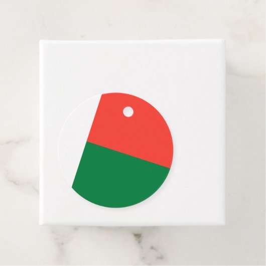 Étiquettes Cadeau Drapeau de Madagascar (En situation)