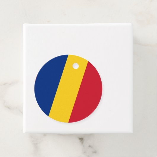 Étiquettes Cadeau Drapeau de Roumanie (En situation)
