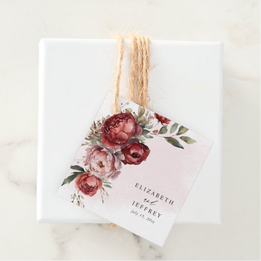 Étiquettes Cadeau Élégant Boho Bourgogne Blush Floral Mariage (En situation)