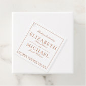 Étiquettes Cadeau Élégant Burnt Orange Classic Script Mariage (En situation)