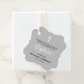 Étiquettes Cadeau Élégant Grey Boy Baptism Merci (En situation)