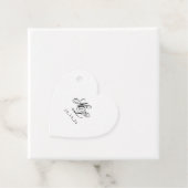 Étiquettes Cadeau Élégant Monogramme noir et blanc Script (En situation)