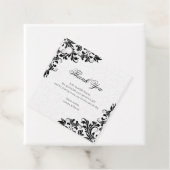 Étiquettes Cadeau Élégant noir dentelle blanc Damas (En situation)