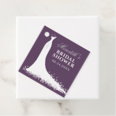 Étiquettes Cadeau Elegant Plum Silver Wedding Gown Bridal Shower (En situation)