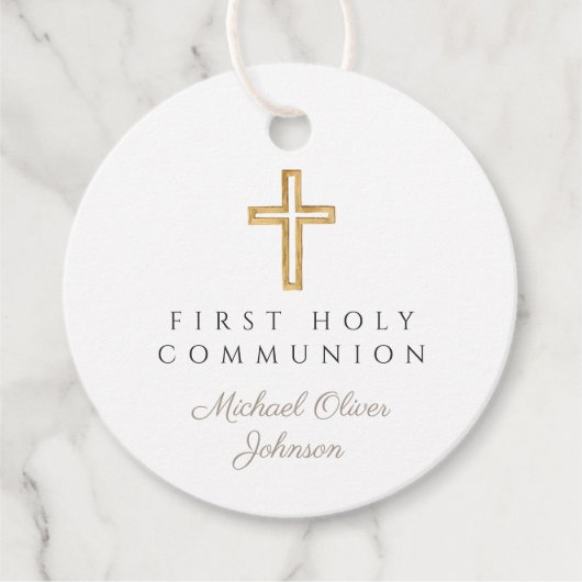 Étiquettes Cadeau Elégant Taupe Cross Boy First Communion Round (Devant)