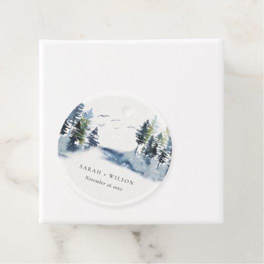 Étiquettes Cadeau Élégant Vert Pine Bleu Bois Mariage des oiseaux fo (En situation)