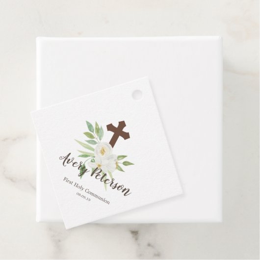 Étiquettes Cadeau Élégante Communion florale blanche et verte (En situation)
