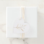 Étiquettes Cadeau Élégantes Fleurs de Noël (En situation)