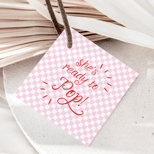 Étiquettes Cadeau Elle est prête à faire éclater à carreaux rose et