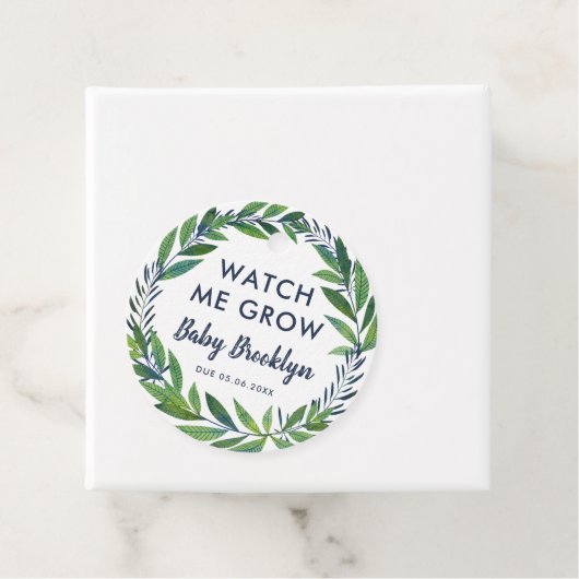 Étiquettes Cadeau Emerald Greenery Watch Me Grow Baby shower (En situation)