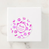 Étiquettes Cadeau Empreintes de pattes d'aquarelle rose (En situation)