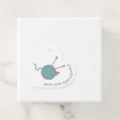 Étiquettes Cadeau Fabriqué à la main avec amour - Fils et Papillon e (En situation)