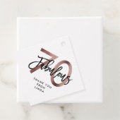 Étiquettes Cadeau Fabuleux 70e | Moderne Elegant Rose Gold Anniversa (En situation)