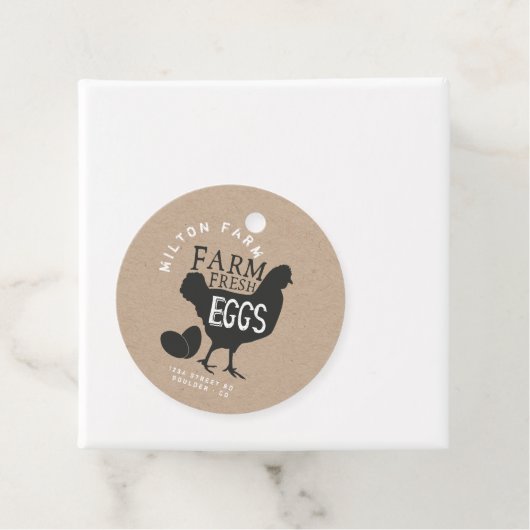 Étiquettes Cadeau ferme oeufs frais script rustique (En situation)