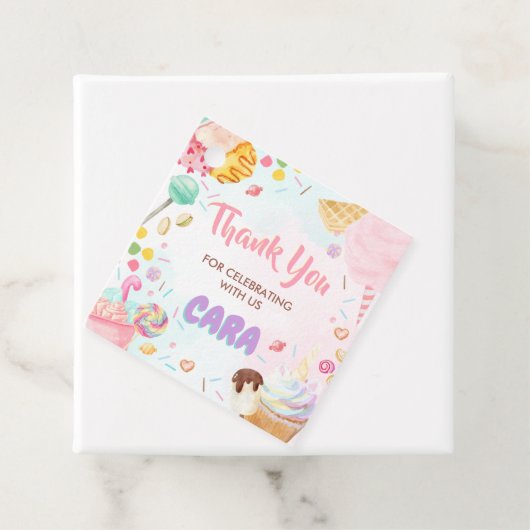 Étiquettes Cadeau Fête d'anniversaire quatre fois plus douce (En situation)