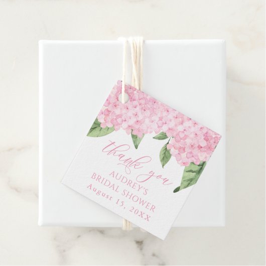 Étiquettes Cadeau Fête de mariage personnalisée avec hydrangea rose  (En situation)