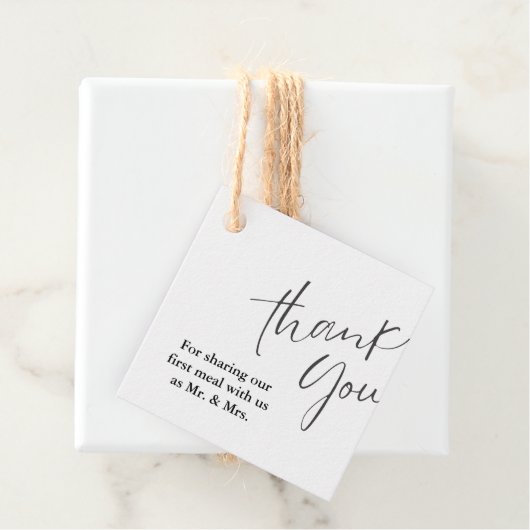 Étiquettes Cadeau Fête des mariées de Merci Mariage Monogramme moder (En situation)