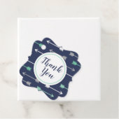 Étiquettes Cadeau Flèches Baby shower Favoriser les balises (En situation)