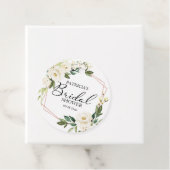 Étiquettes Cadeau Fleurs blanches vertes Fête des mariées géométriqu (En situation)