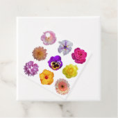 Étiquettes Cadeau Fleurs colorées (En situation)