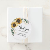Étiquettes Cadeau Fleurs de verdure Tournesol écriture Fête de maria (En situation)