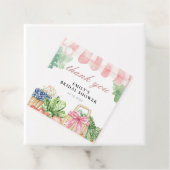 Étiquettes Cadeau Fraîche De La Fête des mariées Du Marché (En situation)