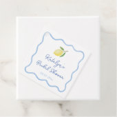 Étiquettes Cadeau Frontière ondulée tendance Mariage Squeeze Shower  (En situation)