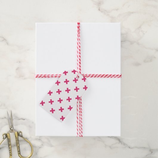Étiquettes-cadeau Fuchsia croix sur le blanc (Avec de la ficelle)