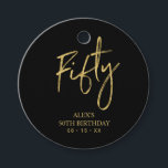 Étiquettes Cadeau Gold & Black 50th Birthday Party Favor Merci<br><div class="desc">Cette étiquette de remerciement personnalisée simple ajoutera des détails élégants à votre journée spéciale. Ce design est doté d'un script doré moderne qui affiche "Fifty" avec du texte personnalisé. Des invitations à 50e anniversaire et des fournitures de fête sont disponibles dans ma boutique BaraBomDesign.</div>