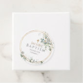 Étiquettes Cadeau Gold Green Eucalyptus Boy Baptism (En situation)