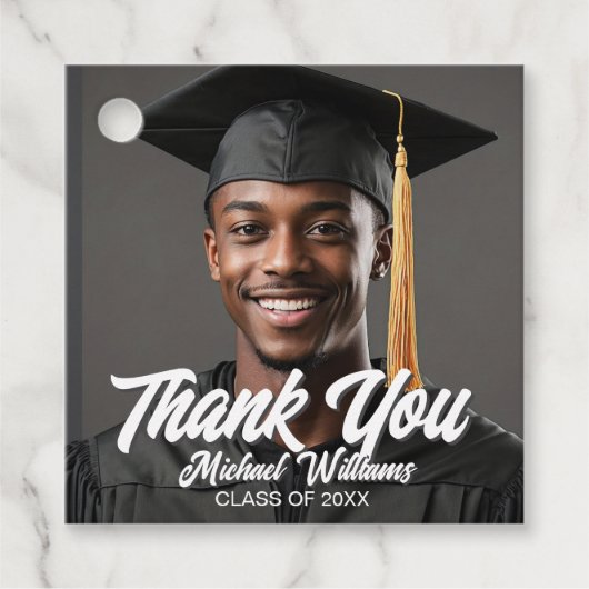 Étiquettes Cadeau Graduate Photo Bold Script Graduation Party (Devant)