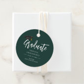 Étiquettes Cadeau Graduation 2024 Script vert moderne (En situation)