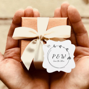 Étiquettes Cadeau Gris foncé Simple Coeur Wreath Monogramme Mariage