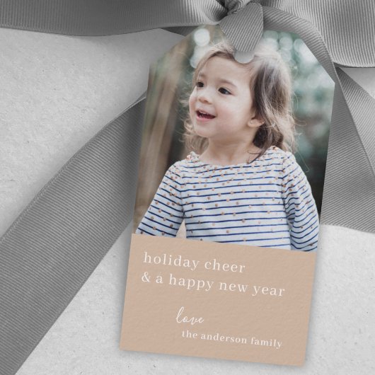 Étiquettes-cadeau Holiday Cheer | Élégante photo de Noël Taupe Clay