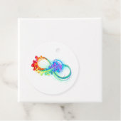 Étiquettes Cadeau Infinity avec Rainbow Jellyfish (En situation)
