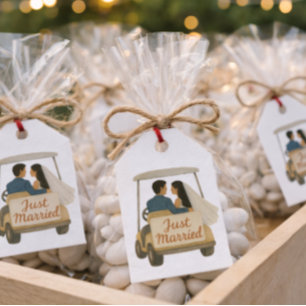 Étiquettes-cadeau Jeune mariée et jeune marié 'Juste Mariés' dans un